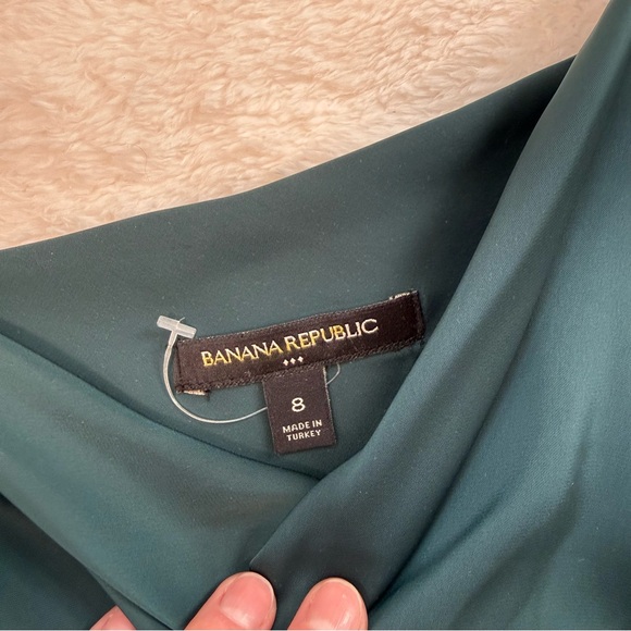 Banana Republic | Satin Slip Dress Forest/Dark Green | Size M - Picture 4 of 7